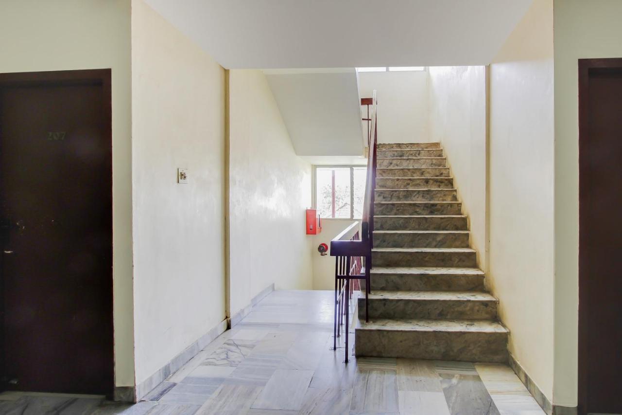Hotel Geetha International トゥティコロン エクステリア 写真